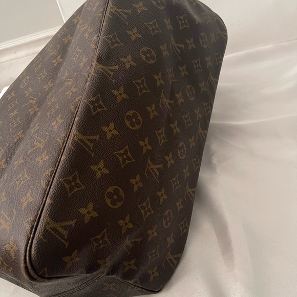 AUTHENTIC LOUIS VUITTON MONOGRAM NEVER FULL GM WITH DUST BAG - Picture 6 of 12